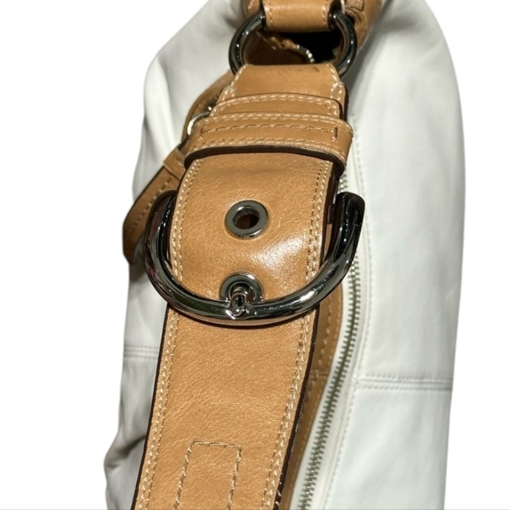 Coach Tan and White Large Leather Y2K Soho Hobo Bag - Picture 5 of 7
